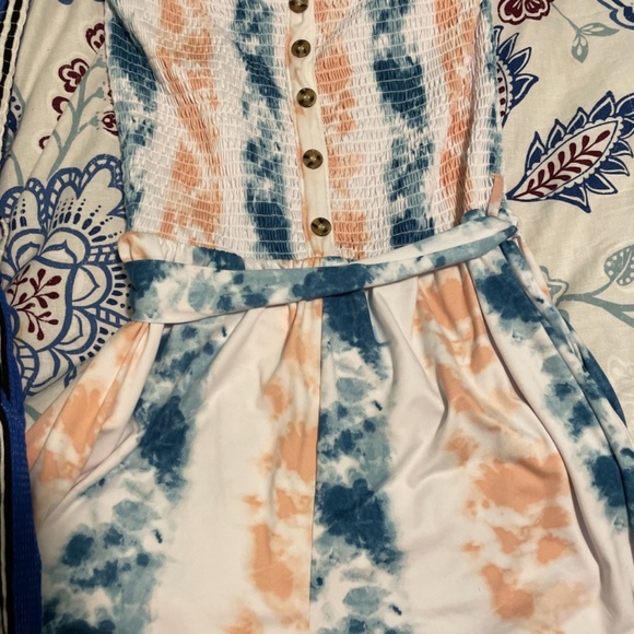 Rompers - Picture 2 of 3